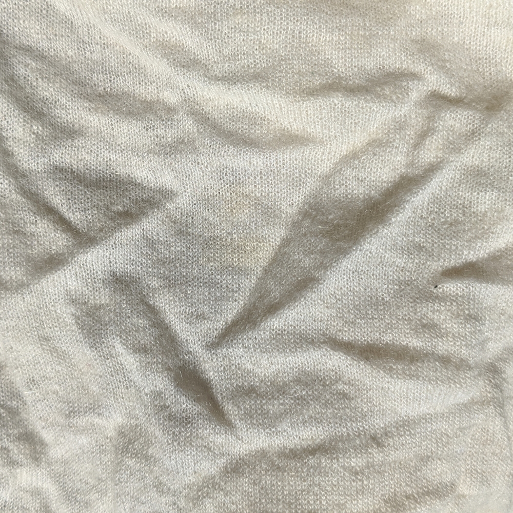 Banana Republic white sweater - Picture 4 of 4